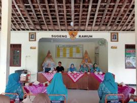 PERTEMUAN ANGGOTA TP PKK KALURAHAN SEMANU DI PADUKUHAN SAMBIREJO